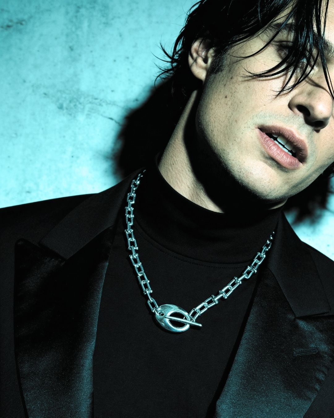 Eternal Edge Necklace